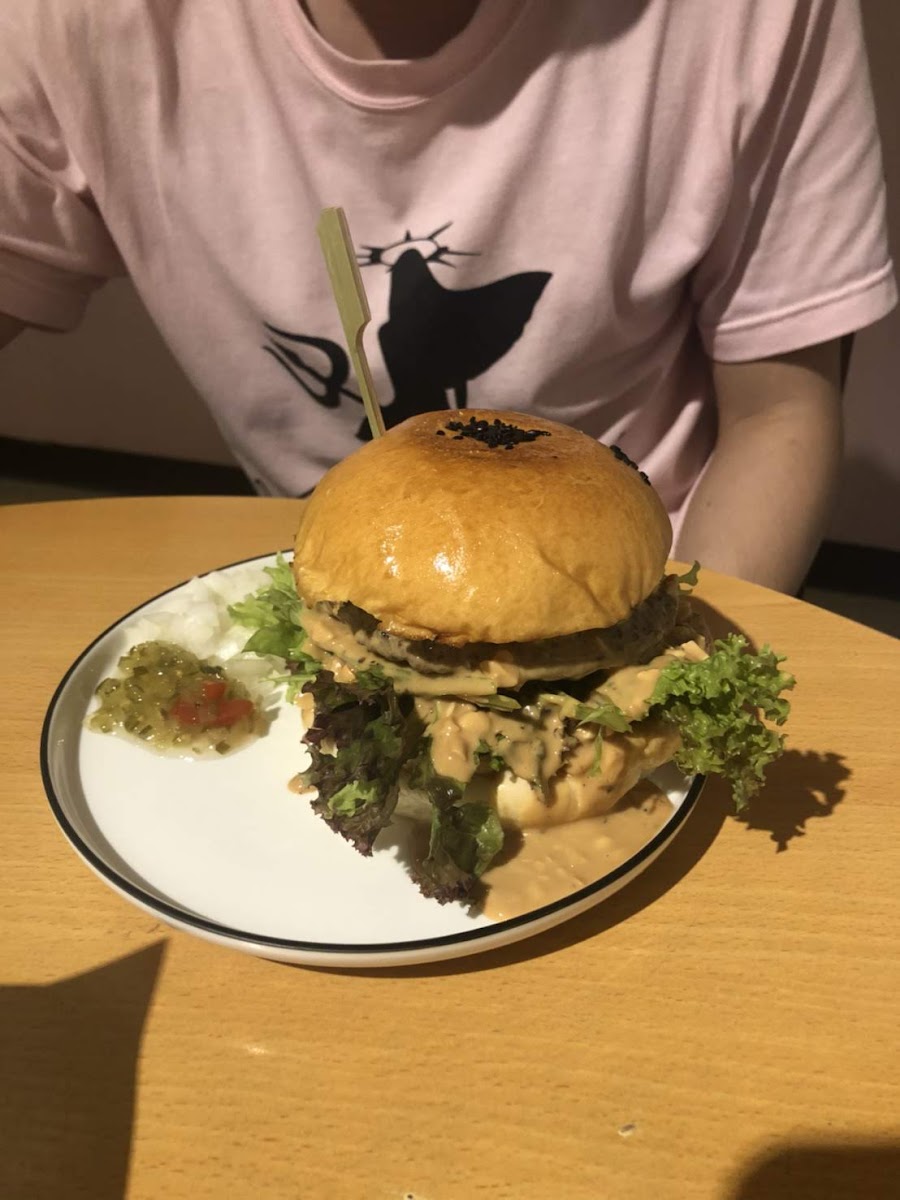 American Burger Restaurant Miru-10