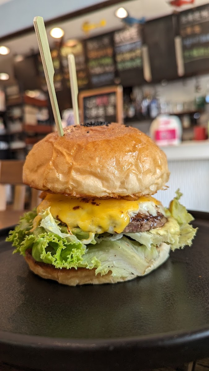 American Burger Restaurant Miru-5