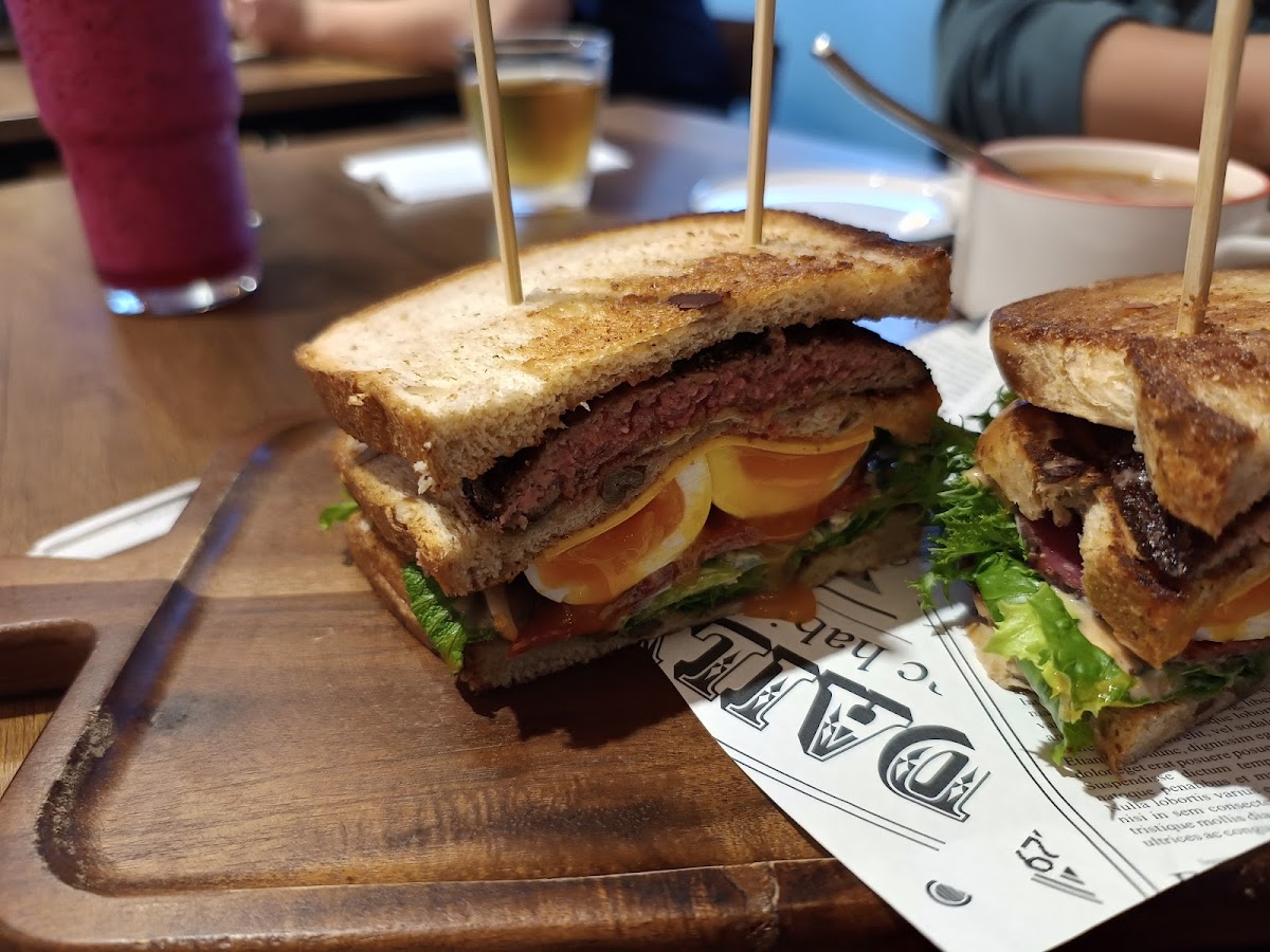 American Burger Restaurant Miru-6